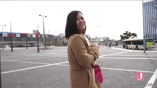 If you rub the pussy without inserting the cock, you will be asked to insert the cock easily asking "Is it not inserted?"