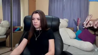 Russian Camgirl Alisha Hotty wants to fuck! Alina Belobrova