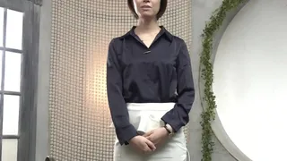 168 cm tall, under bust 65 D cup, waist 60 cm, hips 90 cm with denim fluffy ... Natsumi Arakaki, 37 years old