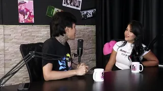 He plays more siririca and jacks off, he likes bitching, he's a nymphomaniac and he doesn't like to have much anal sex - DJ Rafa Loira and Mateus Hwang (SHEER/RED)