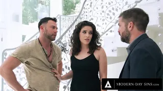 Cuckold Man Watches Wife Get Creampied