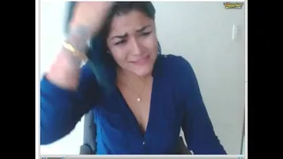 Colombian dividing you in her work