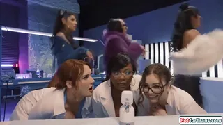 Trandroids Eva Maxim,Khloe Kay and Zariah Aura are sexually on the loose and the scientists have to fuck to the big tits shemales to overload them