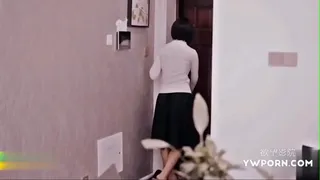 In order to get pregnant, the step brother and sister who performed the plot asked the older step brother to borrow sperm while the husband was on a business trip