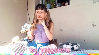 Bonneyuwu - 11:01 I play with my stuffed animals and I throw milk on myself with my pacifier
