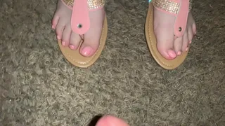 Cum on girlfriend sexy feet in sandals
