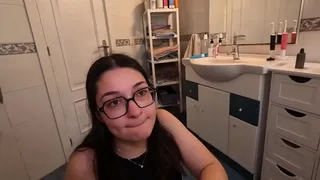 My stepsister swallows my cum in the bathroom