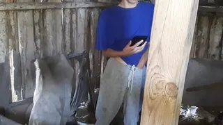 I jerk off to a photo of my hot stepmom