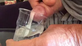 Sperm in water trim.5248D63B-98C1-478F-BDC7-A2F01AB37860.MOV