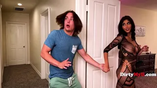 Lola Pearl Fucks Her Angsty Step Son Who Just Realised She Makes "CONTENT"