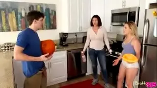 Sneaking with stepsister while mom does housework