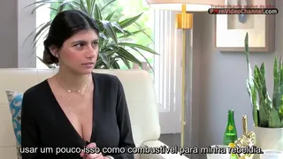 Mia Khalifa horny subtitled