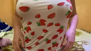 Fuck this juicy babe, she seduces me with her sweet forms - TomaStevi