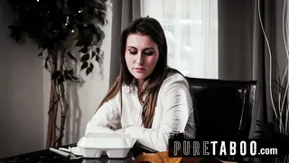 The Mysterious Delivery Girl Ate Her Fresh Pussy Out