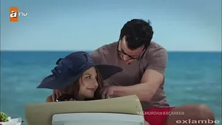 Esra Asarooğlu Bikini Thong