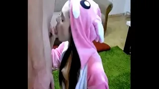 sexy teen sucking dick on webcam