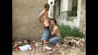 Hot twinks play dirty in the debris