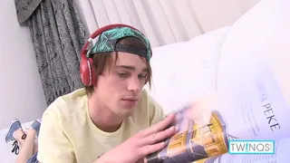 Cute skater can't stop jerking off to nudes! Brunette twink, Charles N, takes everything off but his cap and massages his balls as he makes himself cum! Full Videos & More only at TwinQs.com!