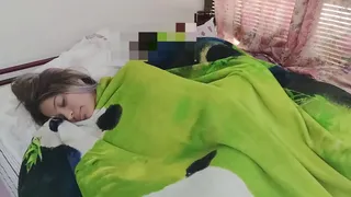 Arriving from a trip in my stepbrother's stepdaughter's room, I fuck her hard