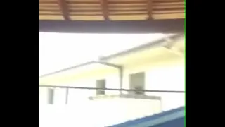 Sticking vibrator in the pool
