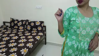 Did sister-in-law fuck her pussy, sister-in-law soaked it with urine