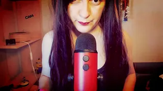 Sensual Mouth Sounds for Beautiful Italian Milf