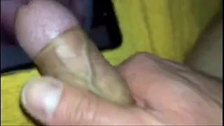 I have a nice big wank !!!