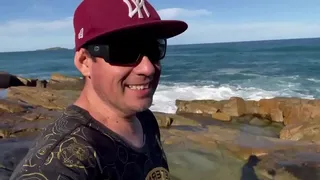 Model makes sensual test on the beach and sucks the bonus photographer