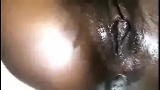 Watch  me fuckin a wet pussy