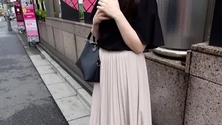 https://x.gd/ReqO4 She has a beautiful white G-cup body! The beautiful woman with a cute voice couldn't stand the lesbianism and even applied for a doujin porn to have sex with her!