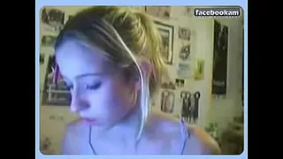 Blond amateur trying to cyber 2