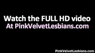 Sexy woman gets fingered fucked