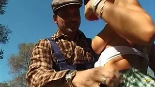A lost English girl, looking for sex in the fields of Albacete.