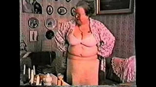 Gisele 74 years old fat slut with her dildo