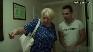 Glamour girl rough anal