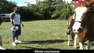 Wanna do sex for money 17