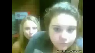 Blonde teen on cam