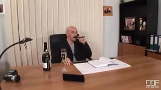 Sexy Debutante Takes a Dickin!