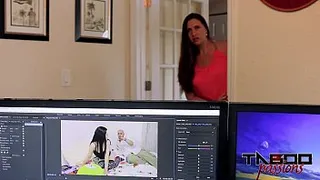 Big Ass Milf Madisin Lee makes Homemade Porn With Freddie Cee