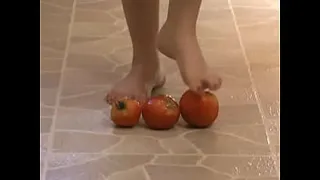 Foot Fetish - Sexy feet crushing tomatoes