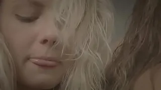 Katya Clover & Anneli - Clean And Wet