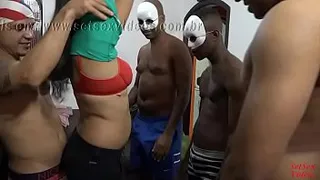 SetSexVídeos - Amateur couple Chambinho and NanaBukkake in Gangbang - Coproduction with Ted