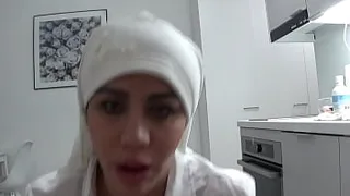 Super sexy Iranian movie of fucking a horny MILF