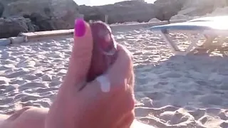 Handjob at beach :)