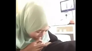 Hijab scandal aunty part 1