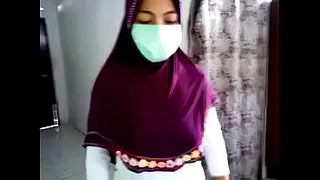 hijab show off 1
