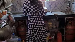 Brother-in-law took the native sister-in-law to the kitchen and fucked her