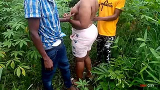 Two sharp guys fucked the King's maid while w.eeding the cassava farm