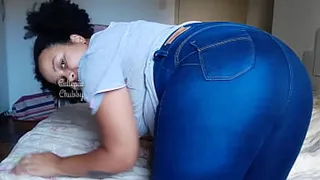 BBW Farting on her tight jeans