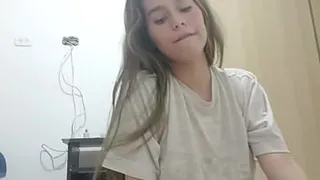 Experimenting my sexuality with my little stepsister